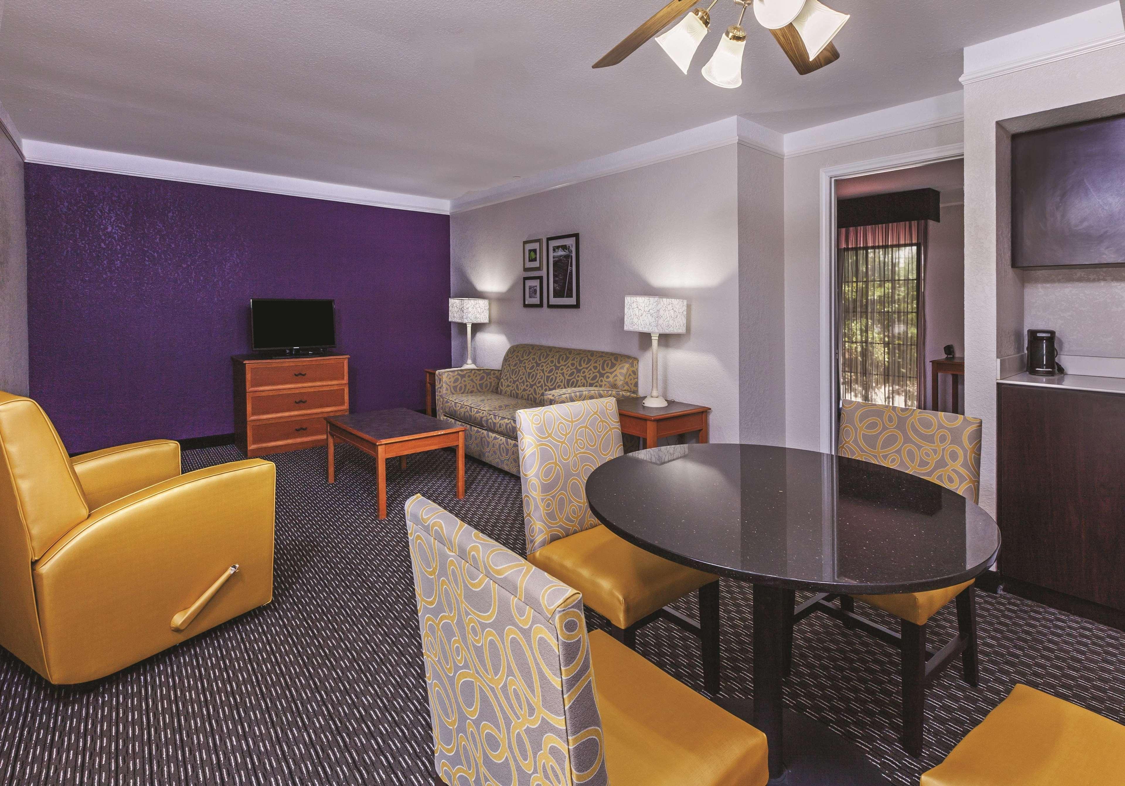 La Quinta Inn By Wyndham Сан Маркос Екстериор снимка