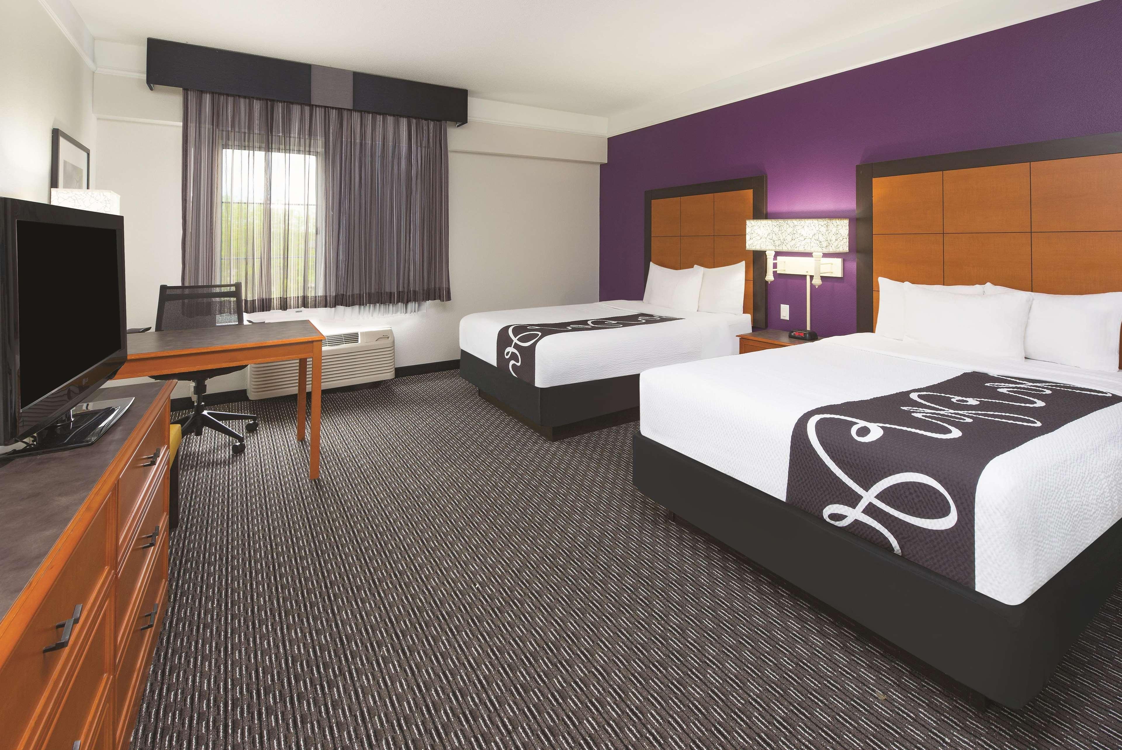 La Quinta Inn By Wyndham Сан Маркос Екстериор снимка