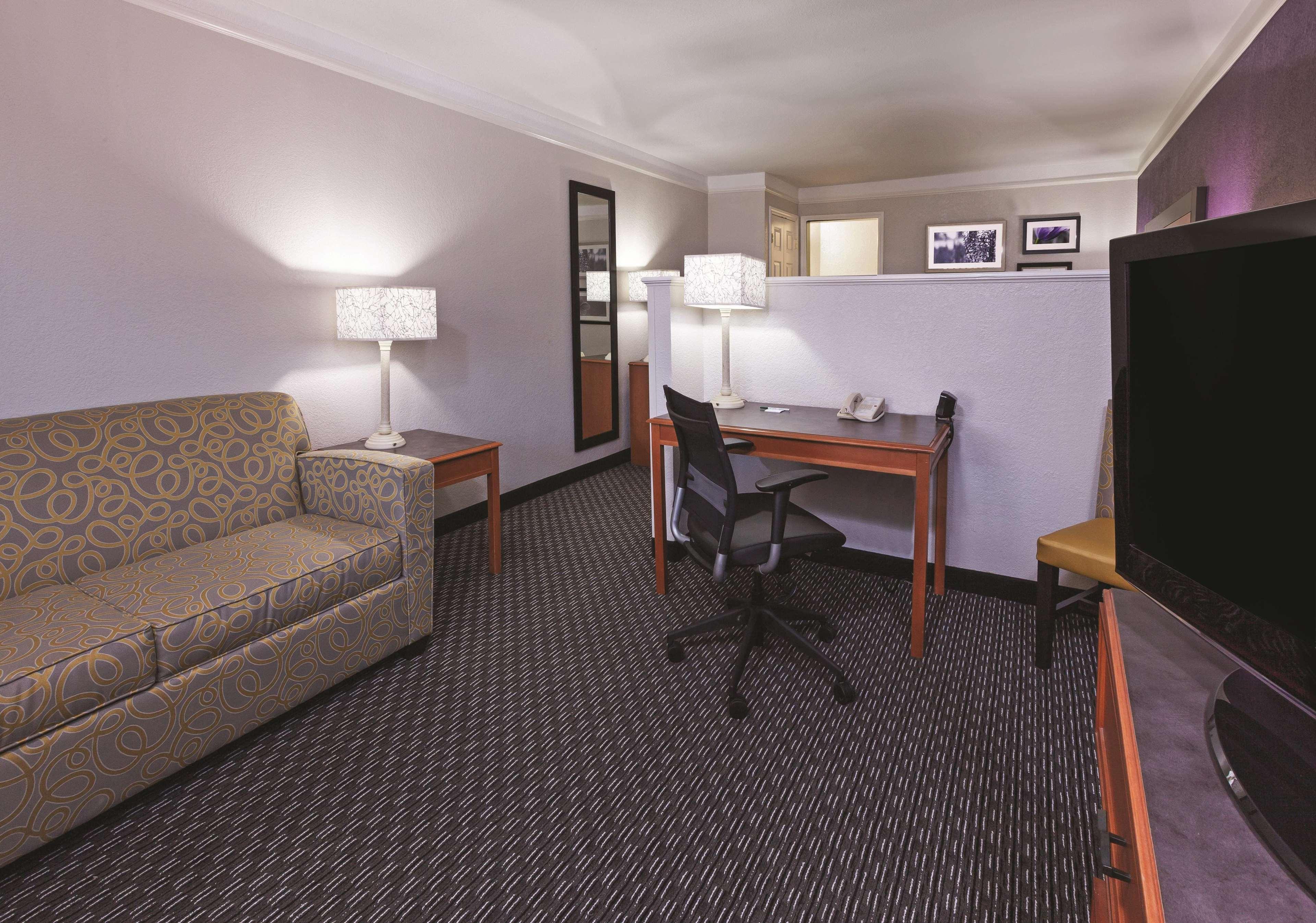 La Quinta Inn By Wyndham Сан Маркос Екстериор снимка