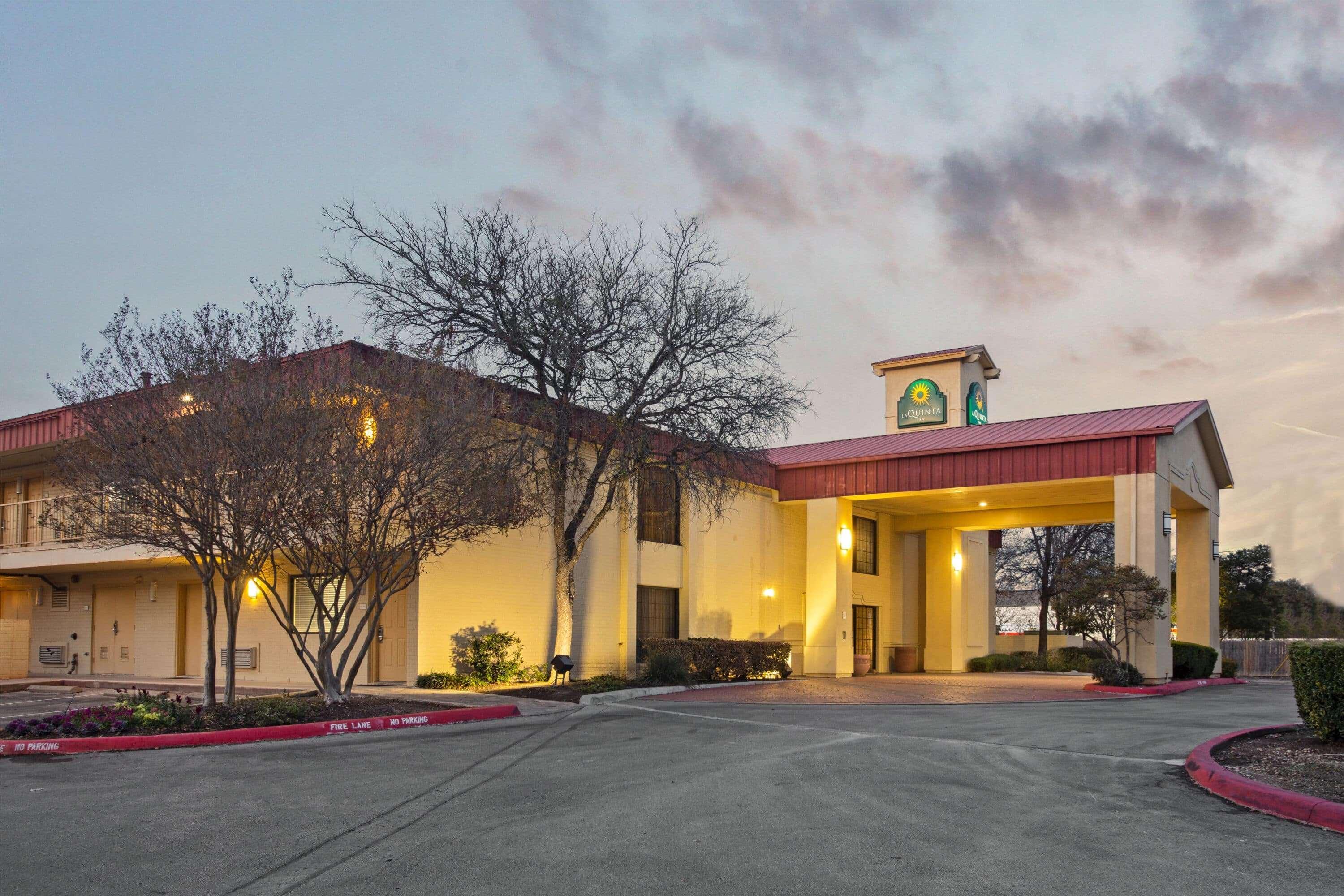 La Quinta Inn By Wyndham Сан Маркос Екстериор снимка