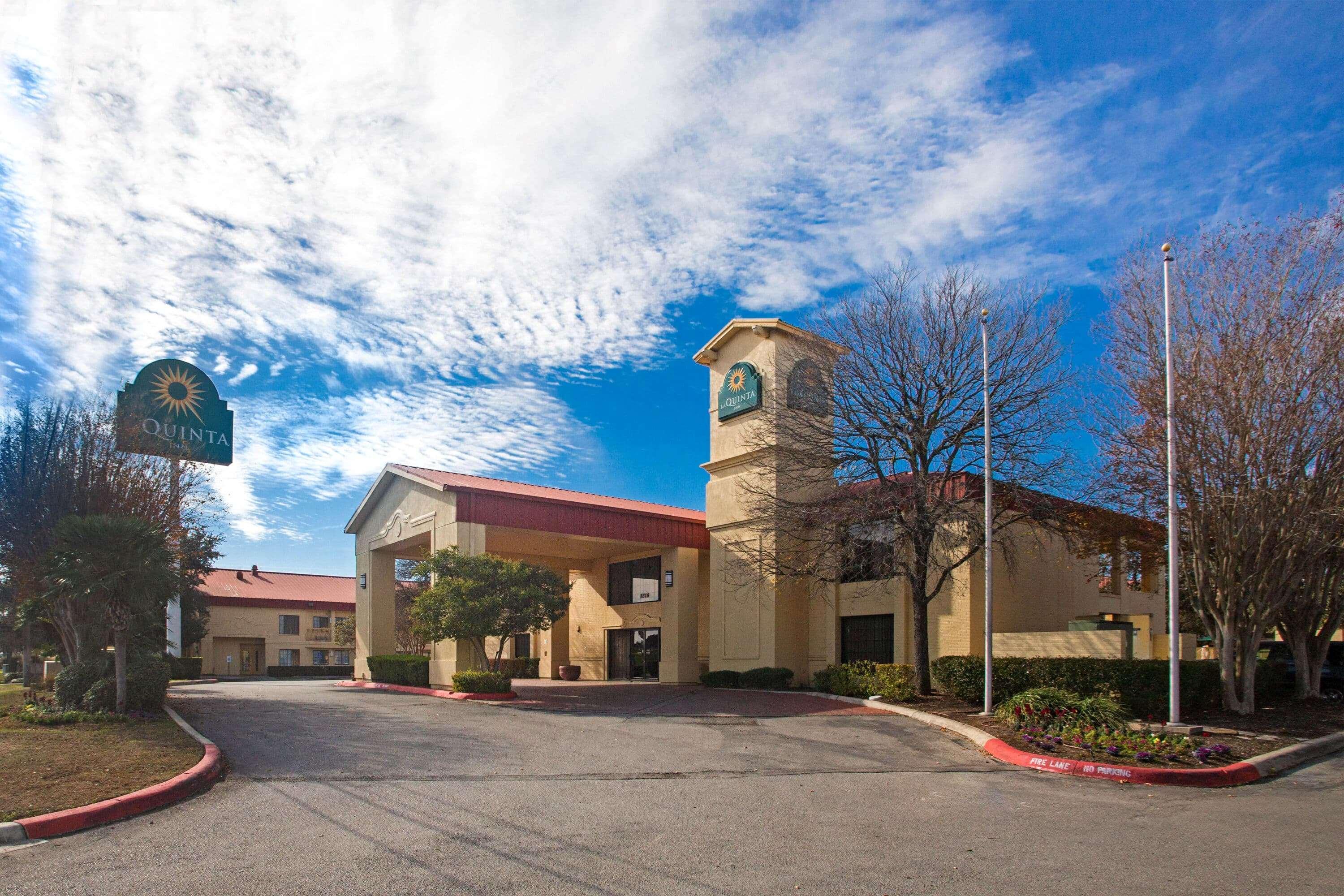 La Quinta Inn By Wyndham Сан Маркос Екстериор снимка